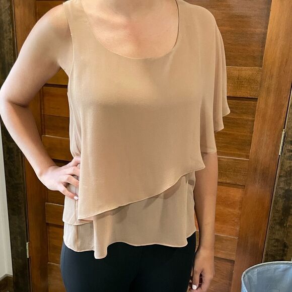 Love 21 One Sleeve Layered Flowy Top Blouse - Picture 1 of 12